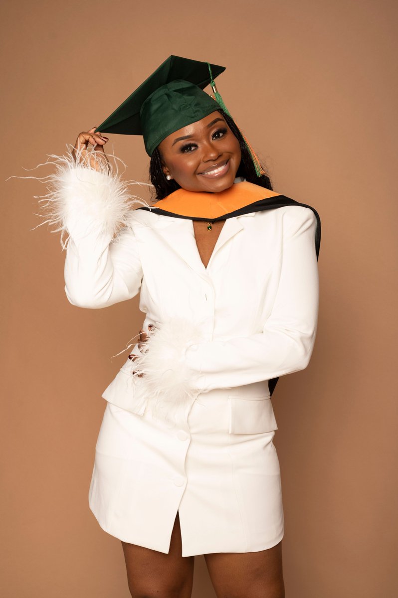 FAMU_1887's tweet image. 🐍🎓 The FAMU graduates of Spring 2025 are getting ready to step into their future. Introducing Natisha E. Beaubrun from New Brunswick, New Jersey, who is set to earn her Master of Science in Nursing, Women&apos;s Health Nurse Practitioner. 

#FAMUMade
