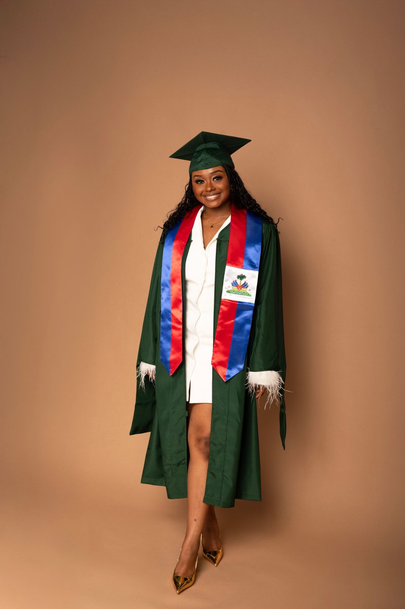FAMU_1887's tweet image. 🐍🎓 The FAMU graduates of Spring 2025 are getting ready to step into their future. Introducing Natisha E. Beaubrun from New Brunswick, New Jersey, who is set to earn her Master of Science in Nursing, Women&apos;s Health Nurse Practitioner. 

#FAMUMade