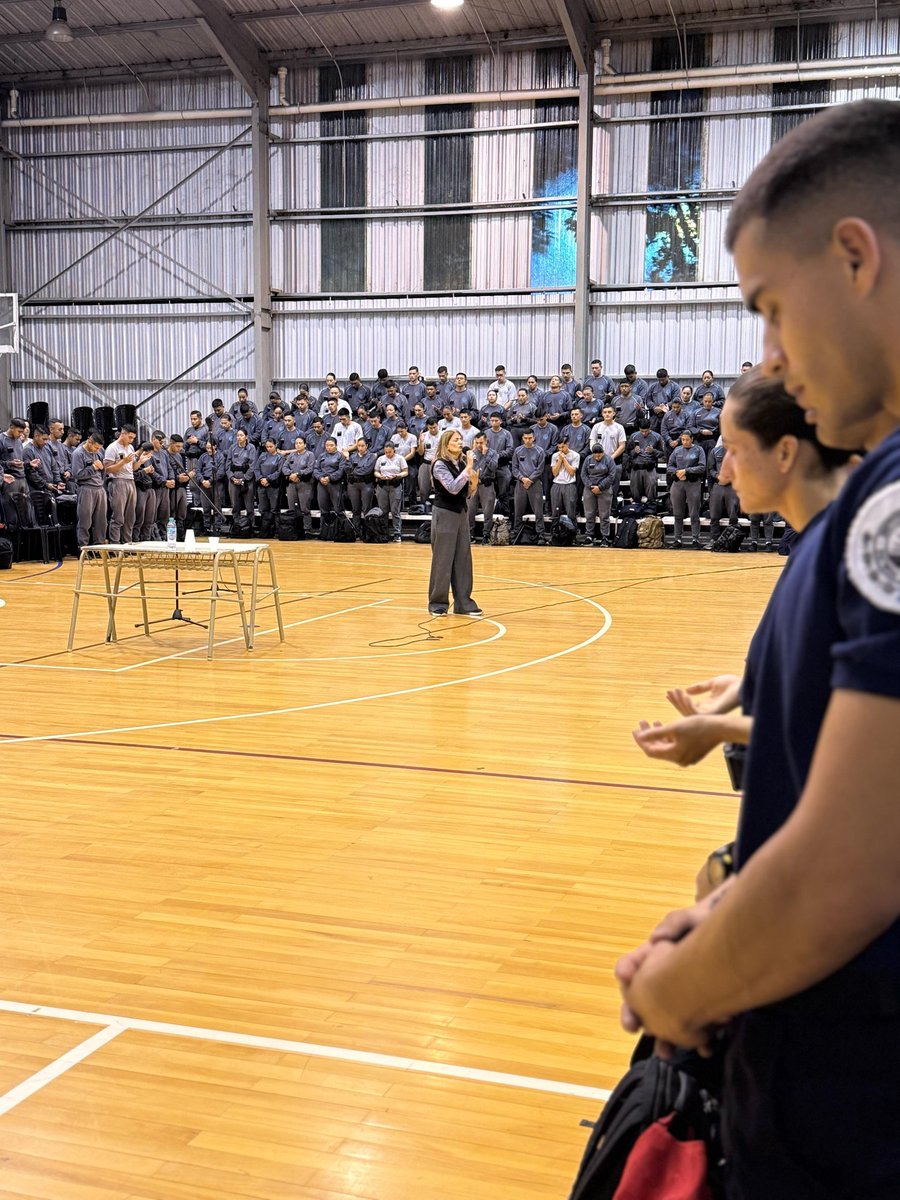 Osvaldo Carnival tweet media