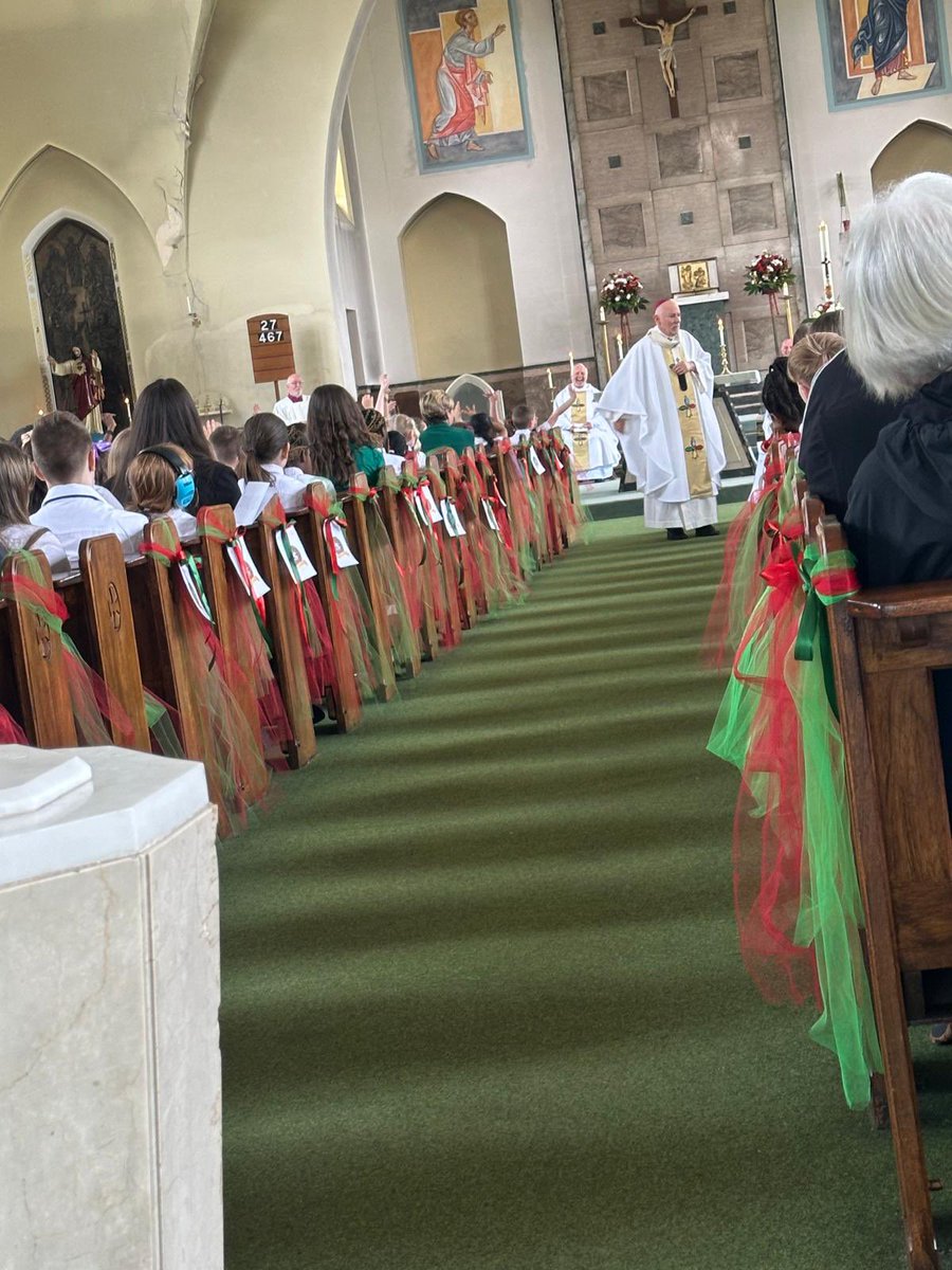 StThomasPri's tweet photo. Grateful for a truly beautiful Centenary Mass today – exquisite liturgy, uplifting music, and angelic singing from our pupils. A perfect conclusion to our centenary celebrations. Thank you, Archbishop Nolan, for leading this special occasion. @ArchdiocGlasgow @Doug_GCC https://t.co/GNdYS29fL4
