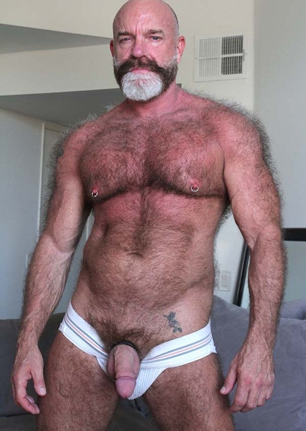 اعشق المشعر وكبير بلعمر I love hair and beard wow