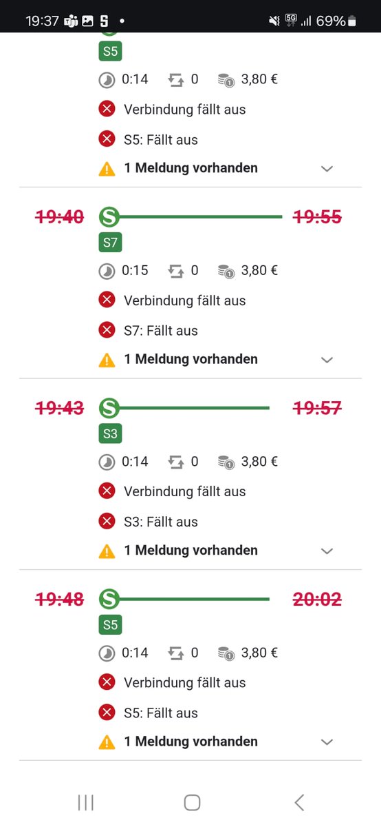 Sveatje's tweet photo. @SBahnBerlin gibt es auf der Strecke Alex Richtung Zoo Probleme? Laut bvg Seite fallen alle Züge aus, bei euch nicht. https://t.co/6LAchn8qCy