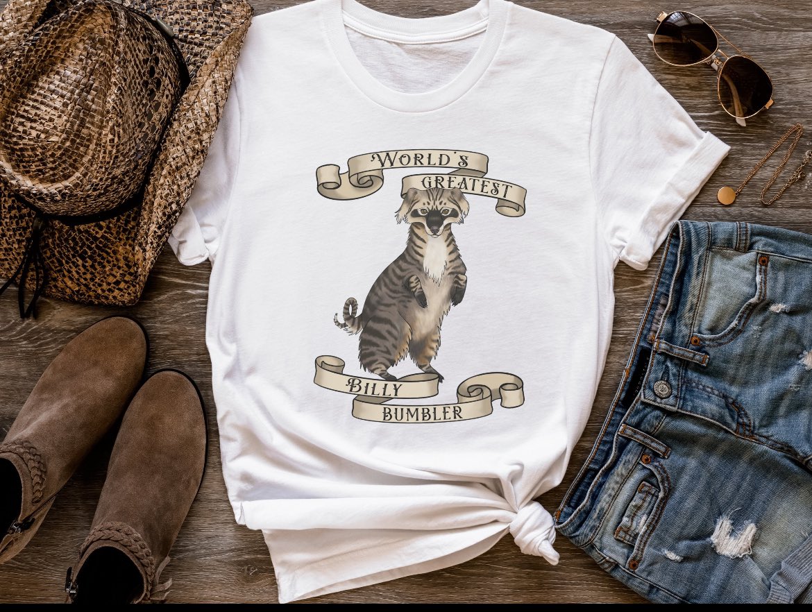 🇨🇦SueCorvette🇨🇦 ❎ (@suecorvette) on Twitter photo If you watched <a href="/StephenKing/">Stephen King</a> read from his new book on YouTube yesterday, you probably noticed his tshirt. And if you’re like me, you wondered if you could buy one
Well, I did and so can you! It’s available on Etsy from WindyCityPrintShop. The artist Melanie is also a King fan If you watched <a href="/StephenKing/">Stephen King</a> read from his new book on YouTube yesterday, you probably noticed his tshirt. And if you’re like me, you wondered if you could buy one
Well, I did and so can you! It’s available on Etsy from WindyCityPrintShop. The artist Melanie is also a King fan