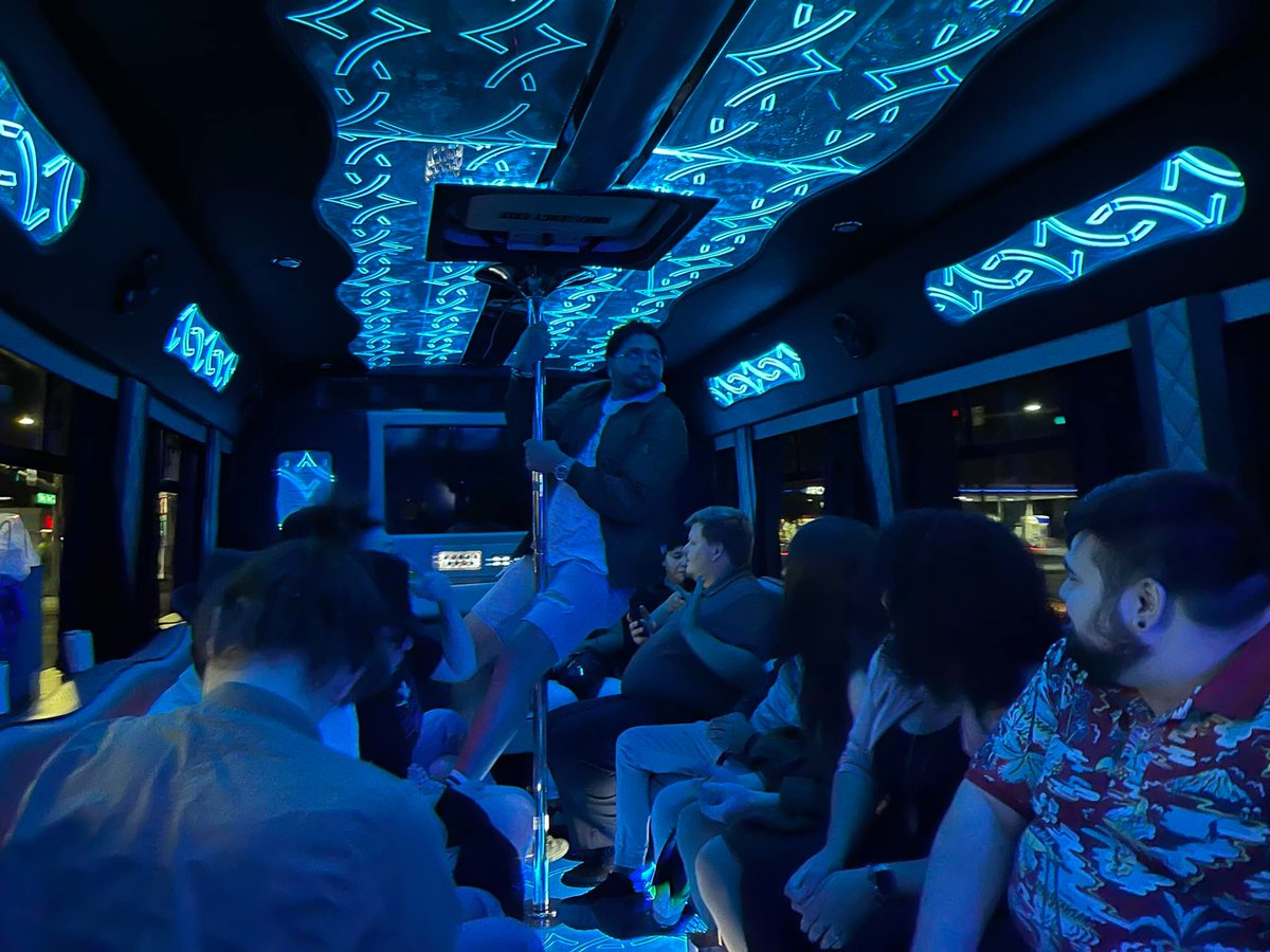 VIPLimosLV's tweet photo. Visit the most Popular Bars and Pool Parties.
#lasvegaspoolparty #lasvegaspools #divebars #lasvegasbarhop #lasvegasbarhopping #lasvegasclubs #vegas #lasvegas #viplimoslv #VIP #edc #trending #today #instagram #reels #photooftheday #selfie #picoftheday #viplimousinesofnevada https://t.co/cTJQwBzEn1