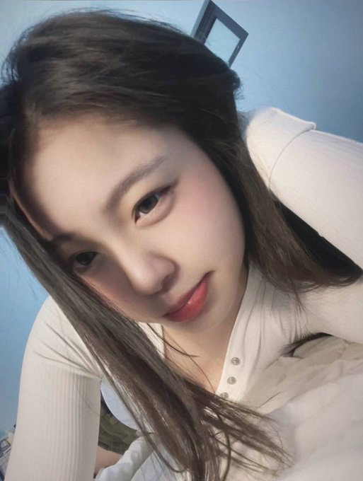 trochuyendam's tweet photo. Có ai anh trai mưa nào ở gần mai dịch, hà nội không?? Emm tìm fwb nha, Ngay tại đại học thương mại ạ. https://t.co/KSeEiUCBti