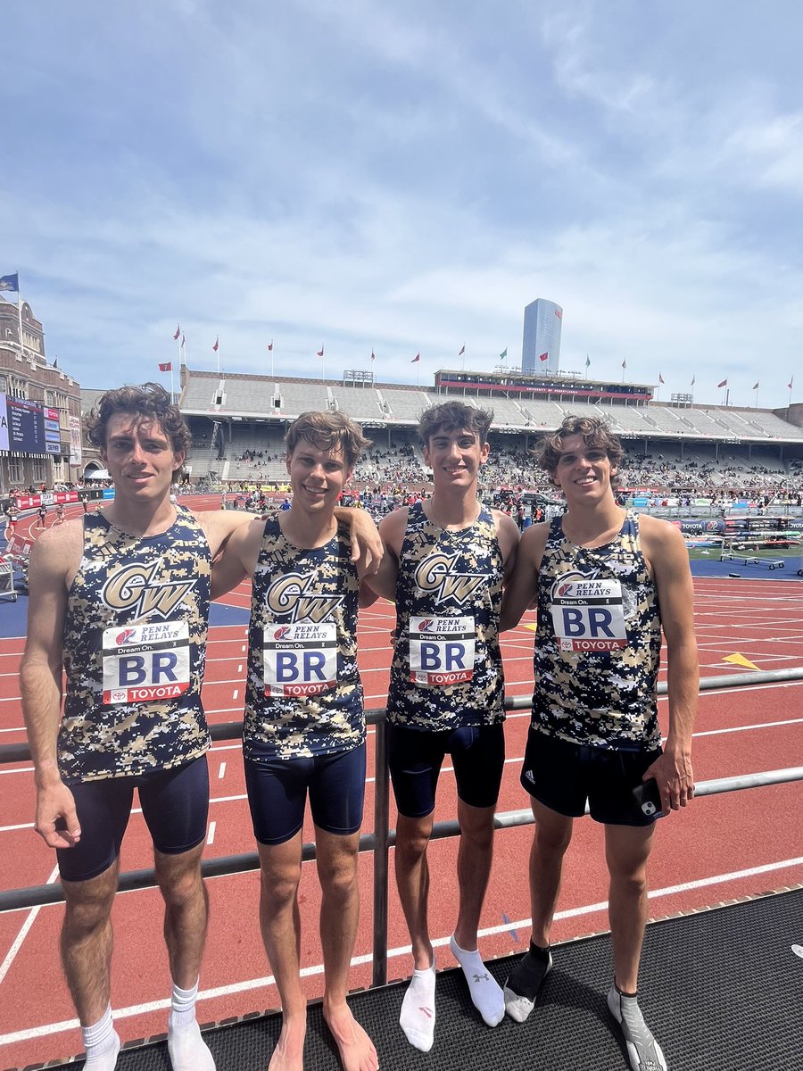 CHAMPS 🏆

Our men’s DMR team CRUSHED IT in Philly this afternoon, earning the win in just 9:50.92 

#RaiseHigh