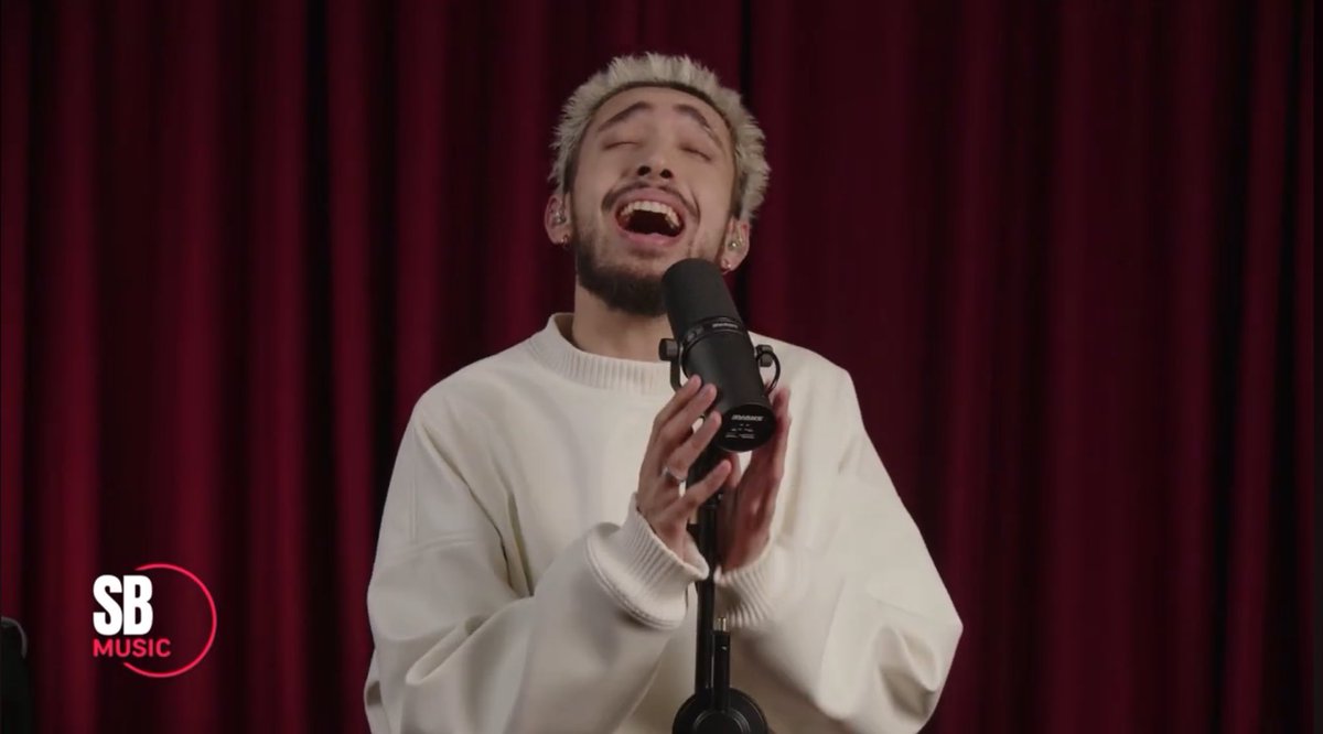 Andreitaarago's tweet photo. Pedazo planos del vídeo de YouTube dios mío, q guapo y que expresivo que es.
Le amooooo https://t.co/s1hRwrh0vt