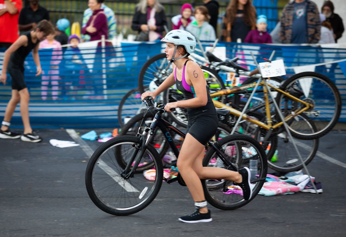 Youth triathletes age 6-14, head to the starting line! The Peach Kids Triathlon is at Wills Park in Alpharetta on Sun., May 18! 🥇 Focused on fitness, fun and safety, join us to cheer on these talented athletes. Find all details at our 🔗 below!

Details: bit.ly/3LIJLp8