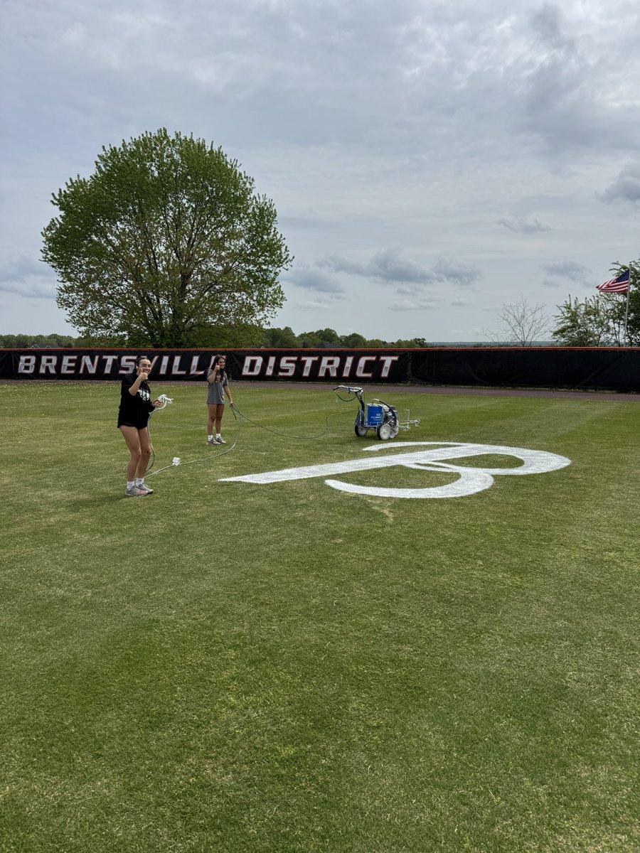 Special day here at Brentsville 🧡🩶💛1️⃣2️⃣ Play like Ry today everybody! I miss you everyday kid!🤟🏼🤟🏼