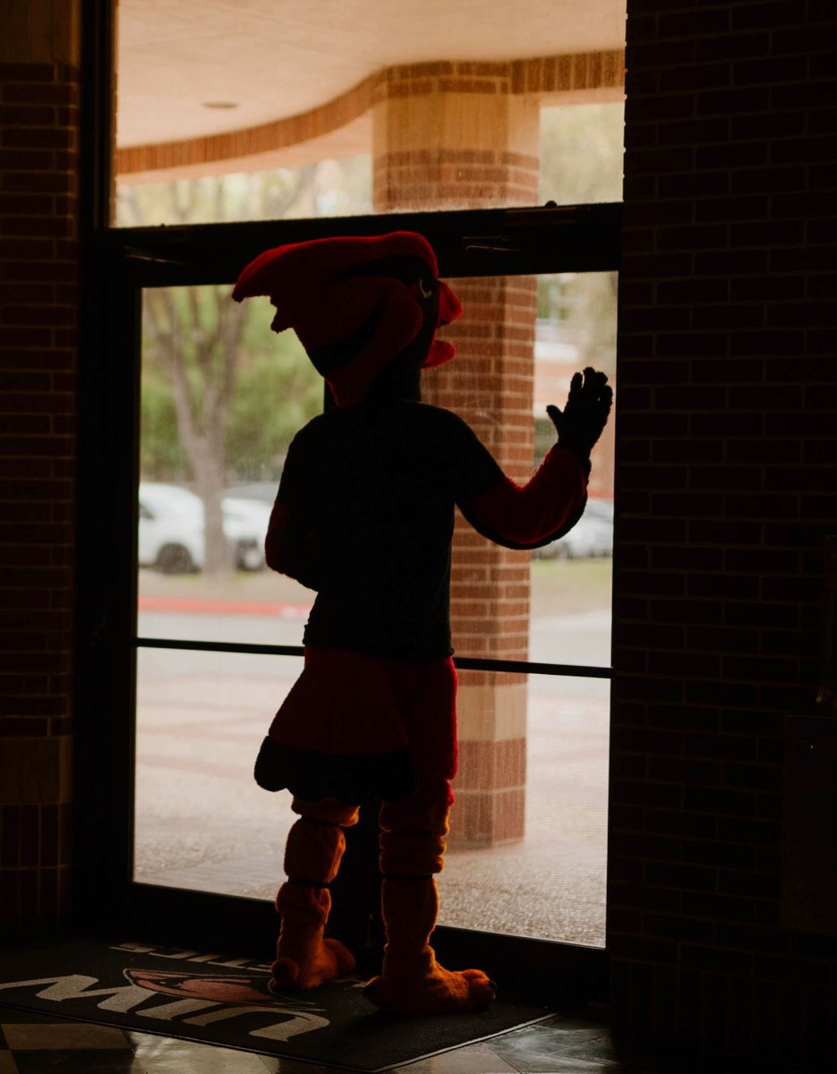 Waiting for orientation like... 👀 Secure your spot today — Red can’t wait to meet you! 🎉