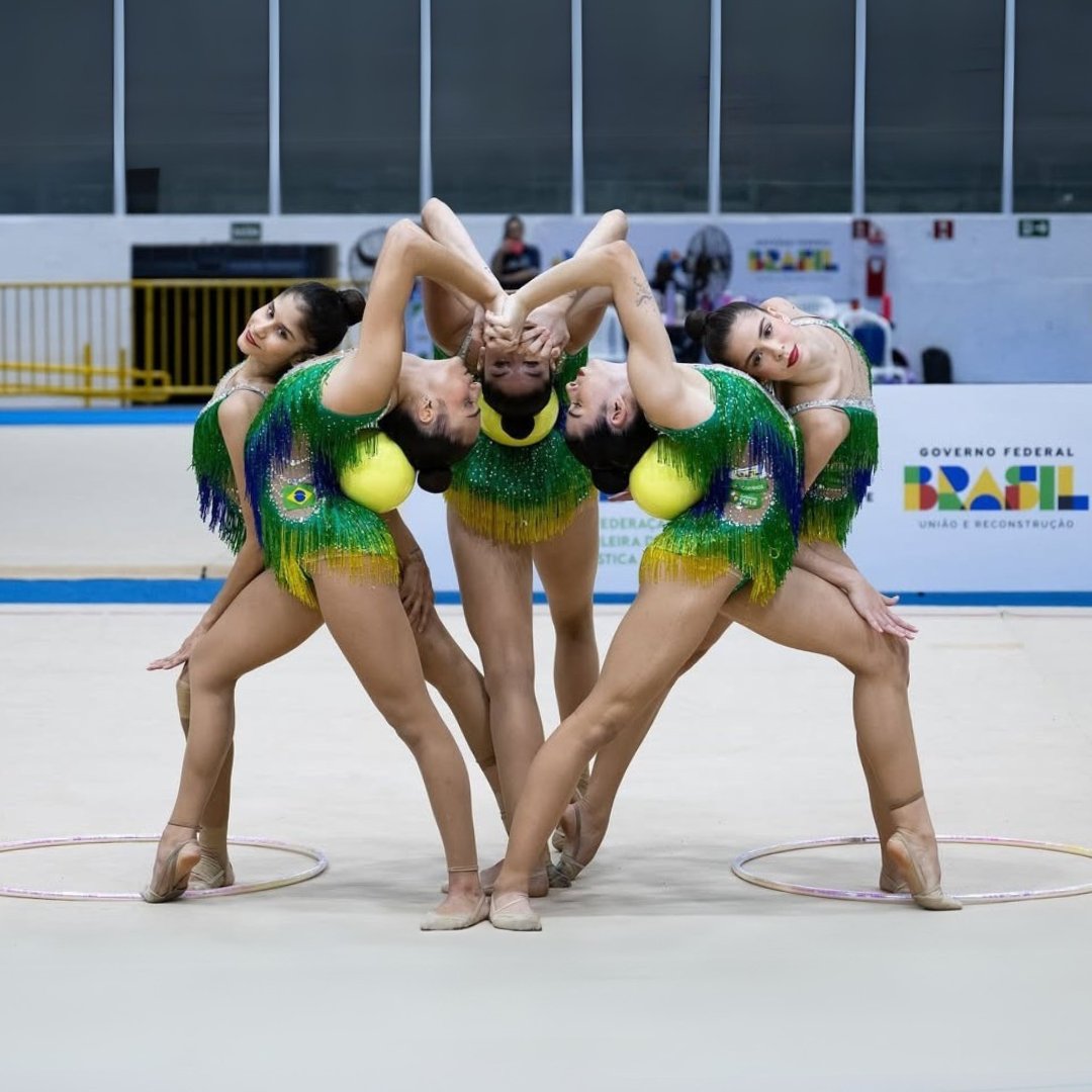 Fim do mistério: "Evidências" da dupla sertaneja Chitãozinho e Xororó é a nova música da série mista do conjunto Brasil! 💚🇧🇷

📸 Foto: <a href="/officialMELOGYM/">MeloGym®</a>
