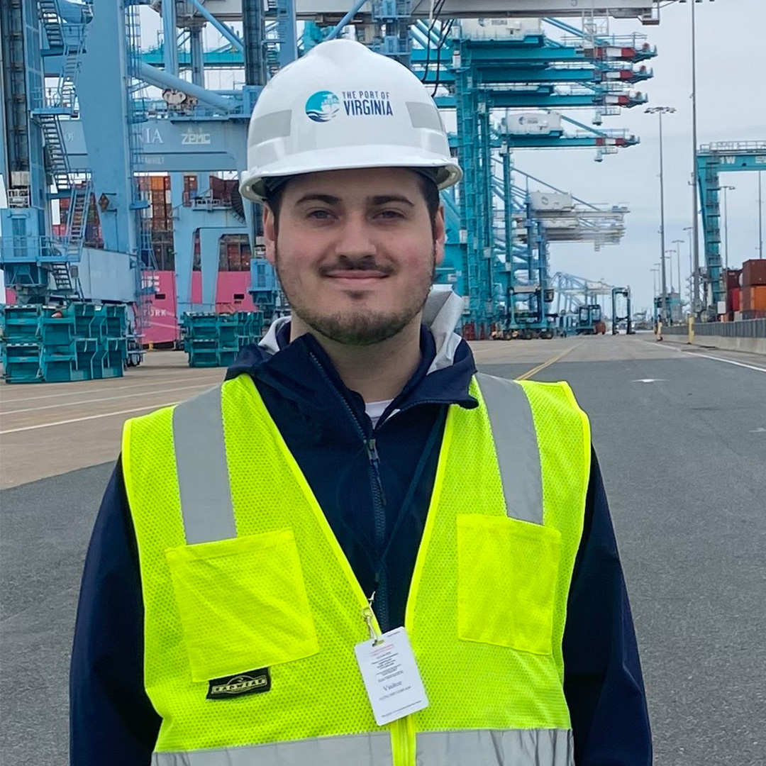 Old Dominion University (@odu) on Twitter photo Old Dominion University senior David Costello knew he wanted a career in supply chain management since high school.
Graduating <a href="/StromeCOB/">Strome College of Business</a> in May, Costello is leaving ODU with internship experience and involvement in the Student Propellor Club.
📰: bit.ly/3GpprJj Old Dominion University senior David Costello knew he wanted a career in supply chain management since high school.
Graduating <a href="/StromeCOB/">Strome College of Business</a> in May, Costello is leaving ODU with internship experience and involvement in the Student Propellor Club.
📰: bit.ly/3GpprJj
