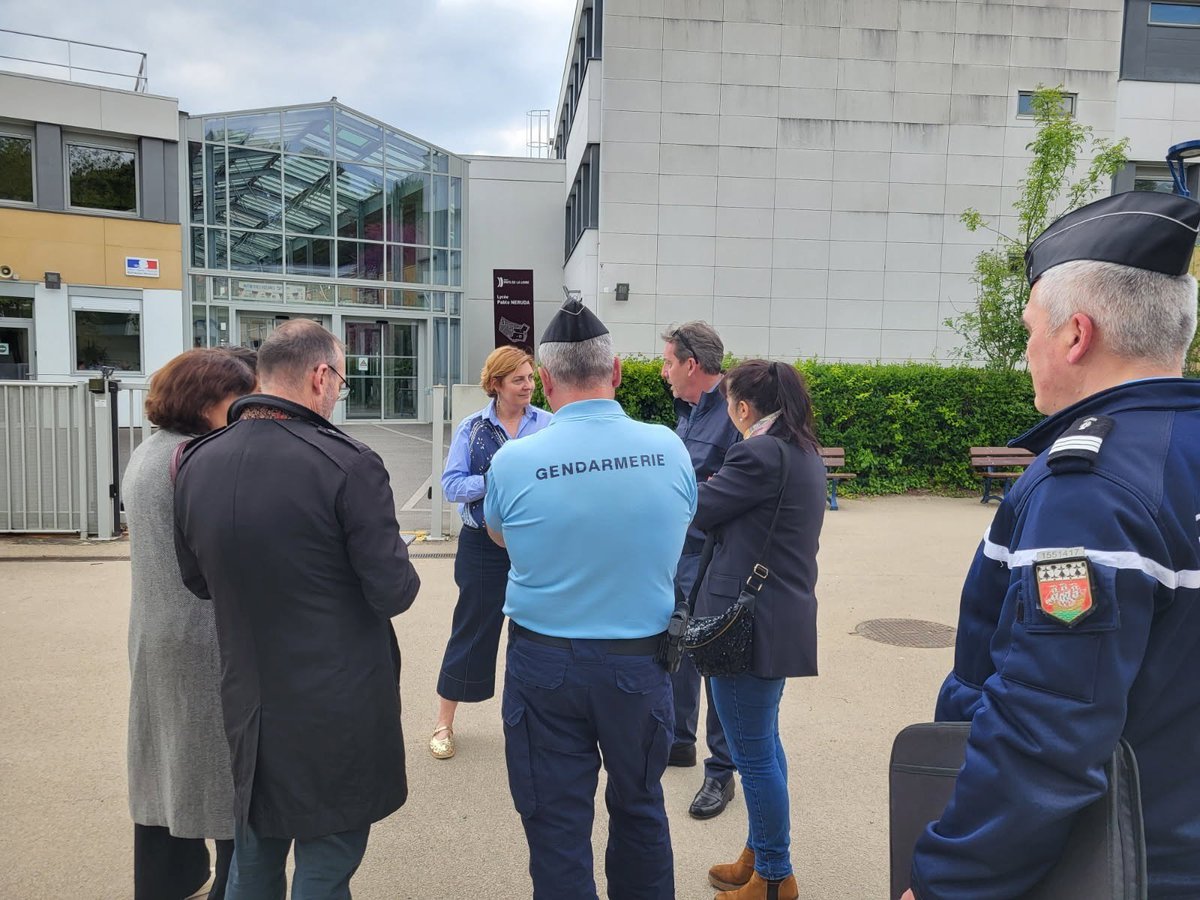 Image de Préfet des Pays de la Loire et de Loire-Atlantique - #Protéger | Le préfet était cet après midi, avec Sandra Impériale et Katia Béguin, dans les établiss