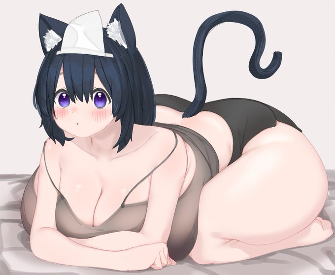 ひじから大きくはみ出たおっぱいがすき #こんのあーと 