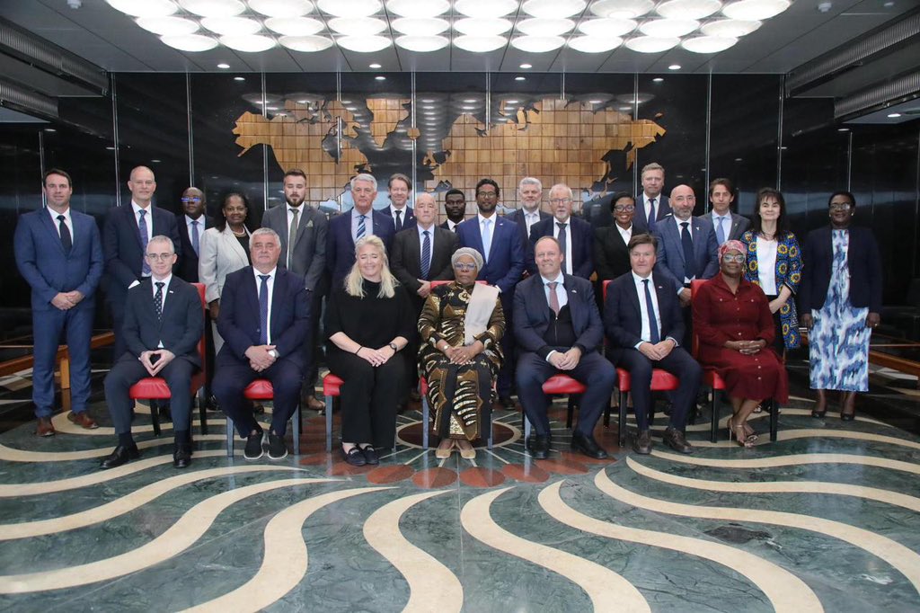 A great honor to meet Her Excellency The President of Namibia <a href="/NamPresidency/">Namibian Presidency</a> 🙏🙏. I accompanied a 🇳🇴 business delegation, organised by <a href="/NORWEP/">Norwegian Energy Partners</a> and <a href="/NABAorg/">NABA</a> focusing on the great potential of the energy sector in 🇳🇦.  Our partnership has a great history, and a great future 🇳🇴🇳🇦!!