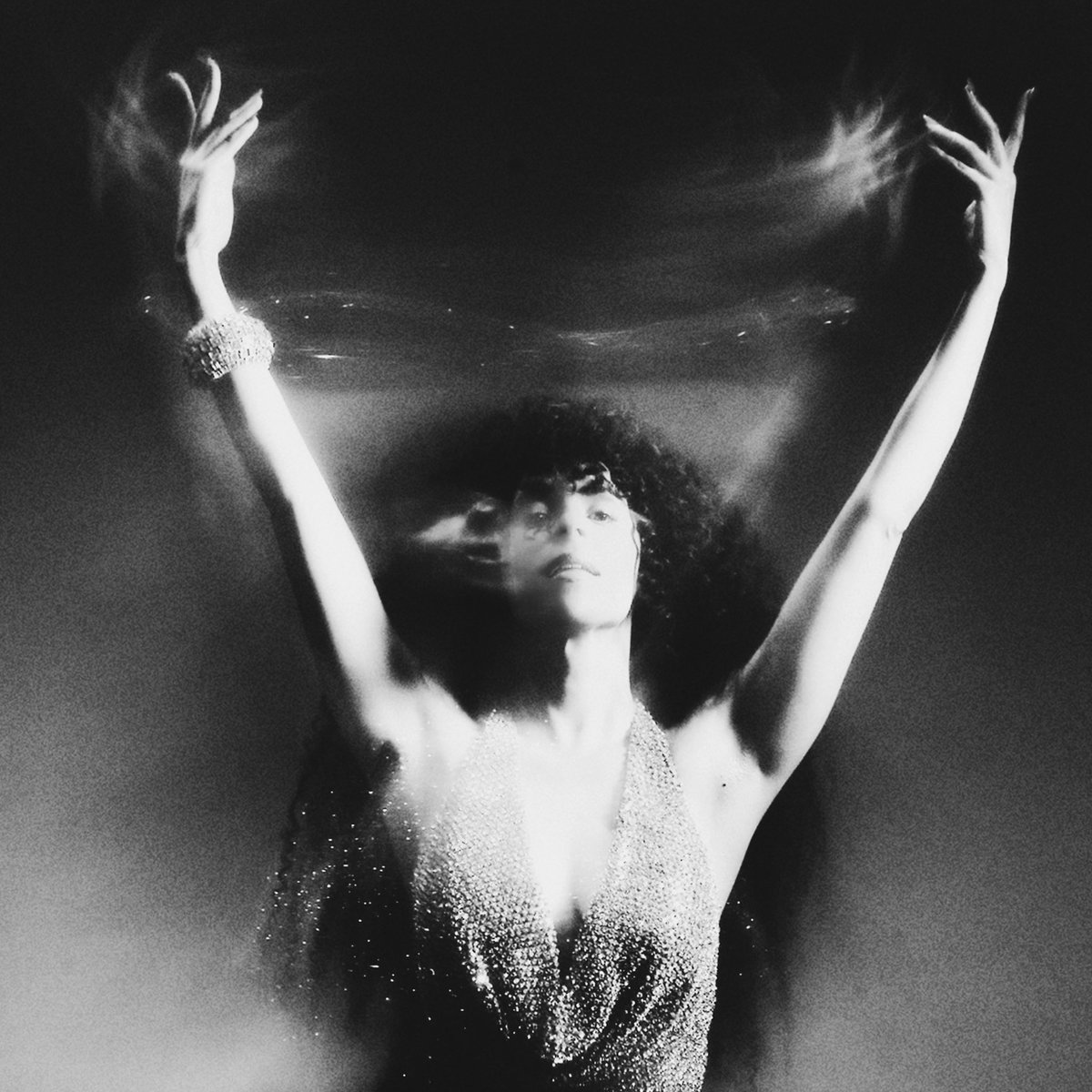 ‼️ NEW REMIX ‼️ ‘Outta My Mind’ <a href="/iamRimarkable/">Rimarkable</a> Remix is OUT NOW!!! 

When I was thinking of who I’d love to have a remix from, Rimarkable came to mind immediately. I’ve been a huge fan of her artistry, voice, vibe for years and she is truly a master DJ. I love her take on this