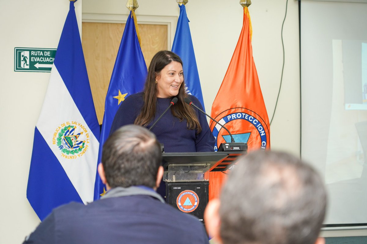 rlwfp's tweet image. ¡Salvar vidas es más efectivo cuando trabajamos juntos!🚨⛈️
Hoy @WFP_SV junto con @PROCIVILSV, @UEenElSalvador @eu_echo y @AgenciaEsco inauguramos la sala de crisis en Nejapa, un espacio equipado para fortalecer la preparación y respuesta a emergencias a través de:…