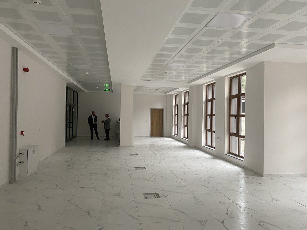 Bölge Müdürümüz Sn. Sadık YILDIRIM, Şuhut, Sinanpaşa, Hocalar ve Sandıklı Tapu Müdürlüklerimize ziyaretlerde bulundular. Ayrıca Sandıklı ilçesinde yapımı bitme aşamasına gelen yeni hükümet konağı binasında tapu müdürlüğümüz için ayrılan bölümde incelemelerde bulunulmuştur.
