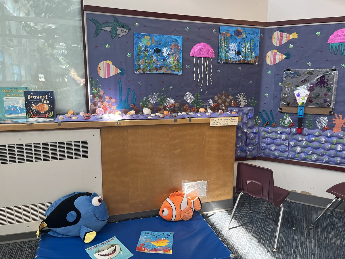 Inspired by the <a href="/southslopeSD41/">South Slope School</a> Aquarium Field Trip, this is our sensory ecosystem station.  Thanks to Ms. Tracey and her students for setting this up!! <a href="/burnabyschools/">Burnaby Schools</a>