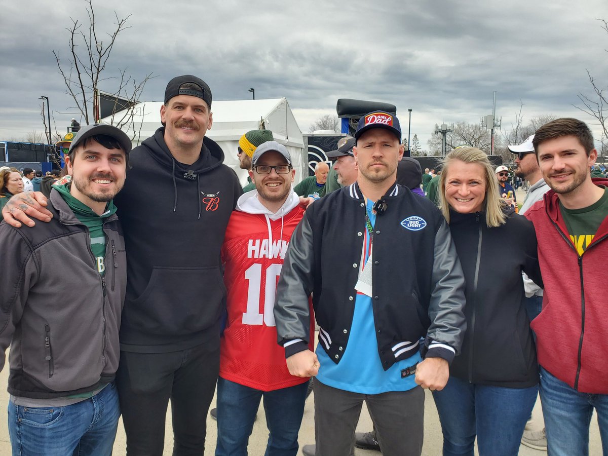 WiscoBros tweet media