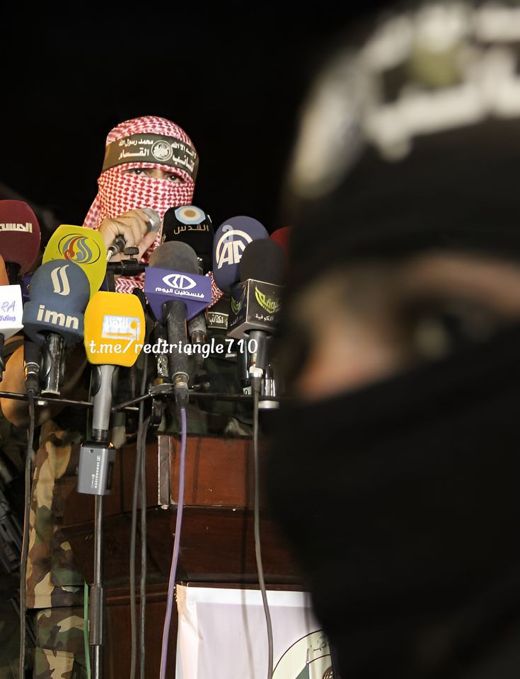 عاجل الناطق العسكري باسم كتائب القسام أبو عبيدة:

- لا زال مجاهدونا يخوضون معارك بطولية وينفذون كمائن محكمة ويتربصون بقوات العدو لإيقاعها في مقتلة محققة في المكان والتوقيت والطريقة التي يختارونها.

- بطولات مجاهدينا في الميدان من بيت حانون إلى رفح هي مفخرة ومعجزة عسكرية