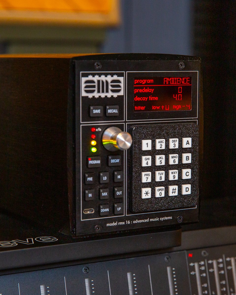 AMSNeveLtd's tweet photo. Classic rooms. Gated snares. Big 80s energy. The RMX16 delivers iconic reverb with modern features. 😍
#RMX16 https://t.co/wA8WBb9VYU