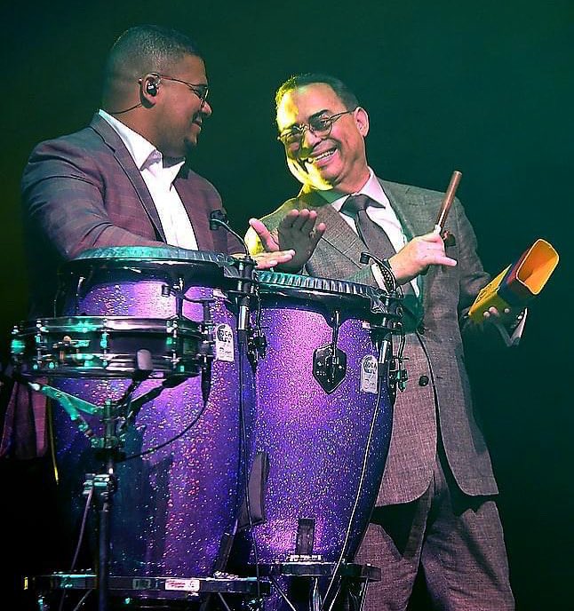 Llegó el fin de semana y Gilbertito Santa Rosa lo sabe!!! 🤪🎶

<a href="/tocaperc/">Toca Percussion</a>