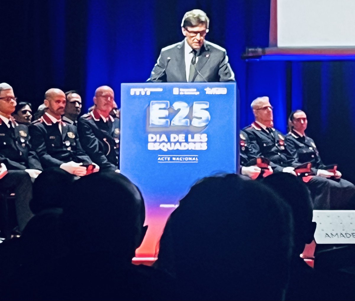 Gràcies als <a href="/mossos/">Mossos</a> per la invitació a l'acte nacional. Enhorabona a tots els guardonats amb medalles pel servei exemplar. Gràcies per treballar per la nostra seguretat cada dia!