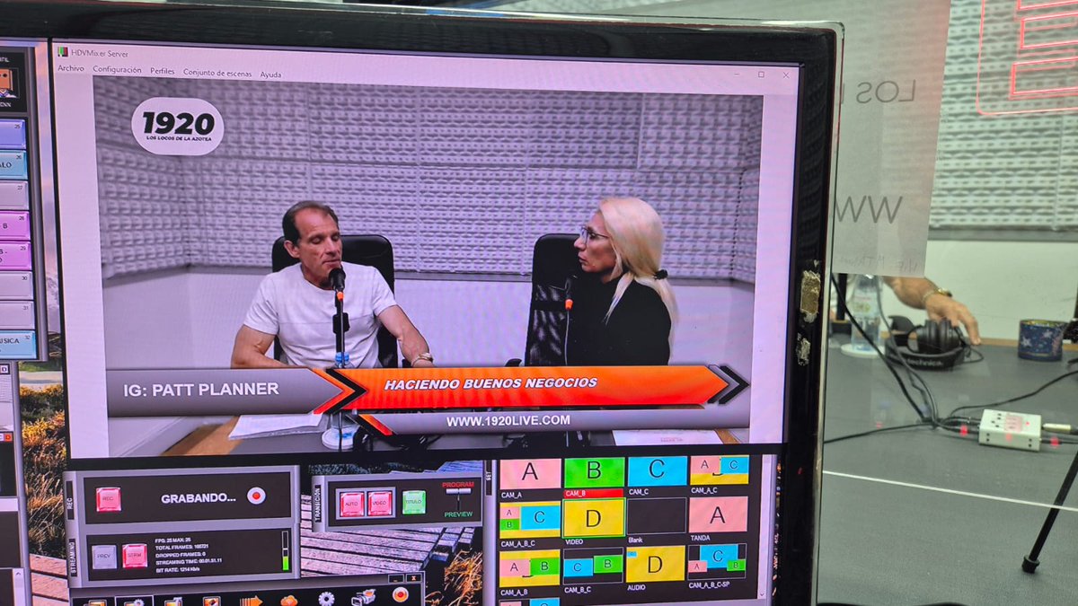 sbhsrl's tweet image. 🟦 HACIENDO BUENOS NEGOCIOS 🟦 

Nueva entrevista sobre la 'Movilidad Eléctrica' ya disponible en youtube!

📌 Video completo: youtube.com/watch?v=cGwcO7…