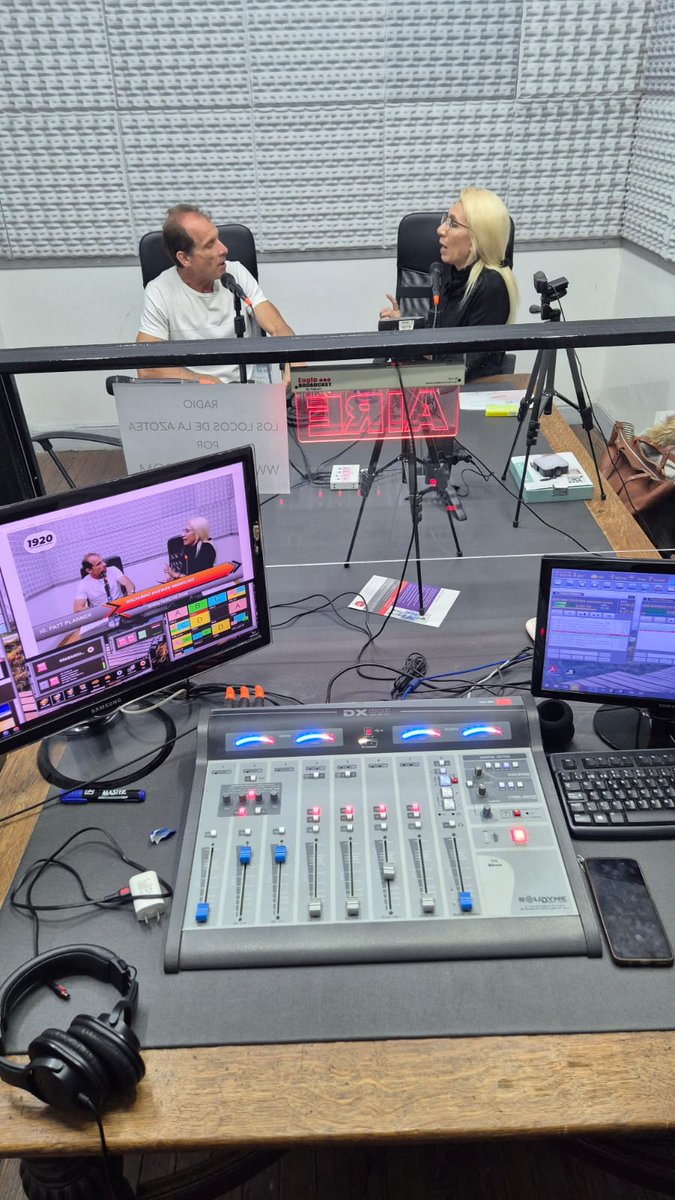 sbhsrl's tweet image. 🟦 HACIENDO BUENOS NEGOCIOS 🟦 

Nueva entrevista sobre la 'Movilidad Eléctrica' ya disponible en youtube!

📌 Video completo: youtube.com/watch?v=cGwcO7…