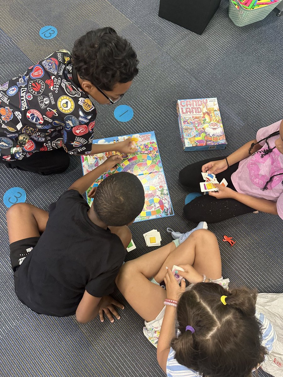 MsPoteat14's tweet image. G is for Game Day! Perfect for indoor recess 🎲♟️🌧️ @RTEFlightStatus