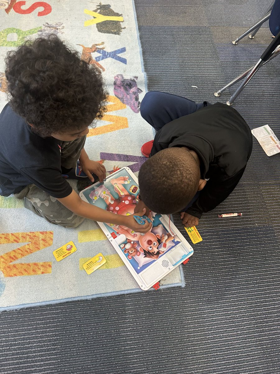 MsPoteat14's tweet image. G is for Game Day! Perfect for indoor recess 🎲♟️🌧️ @RTEFlightStatus