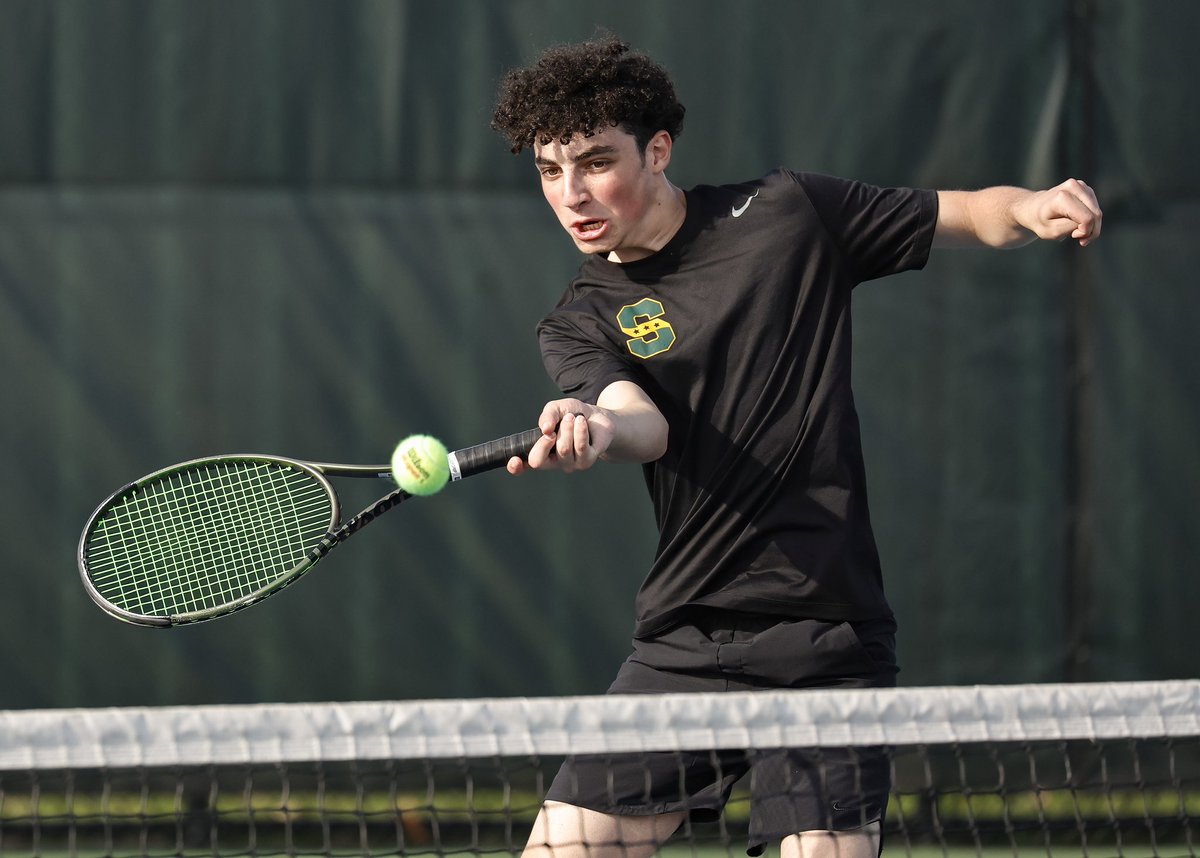 stevensonhs's tweet image. All aces for the Patriots 🎾
Stevenson boys’ tennis rolled past Libertyville with an 8-0 sweep. Great team effort!
@SHSPatRiot 
@stevensonhs 
📷 @joellerner