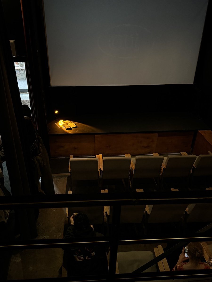 достаточно исцелился, чтобы снова флиртовать