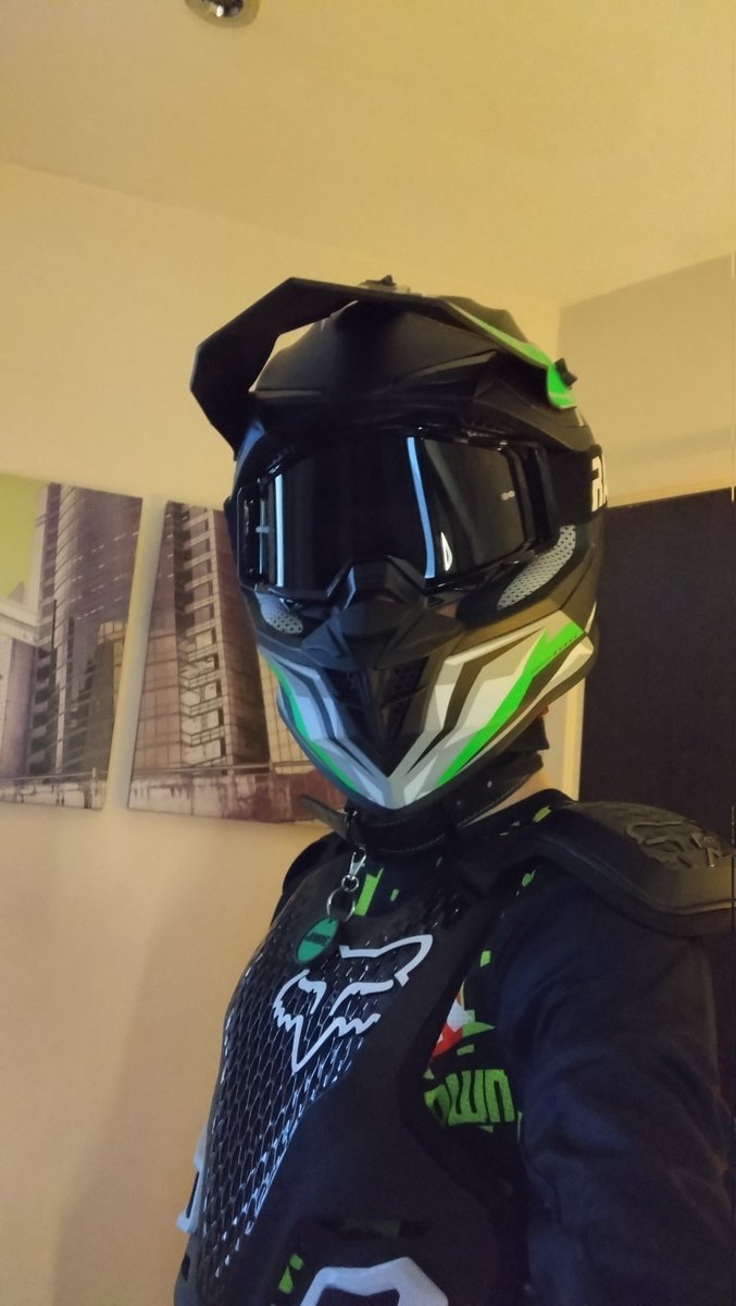 Ready for a fun night~