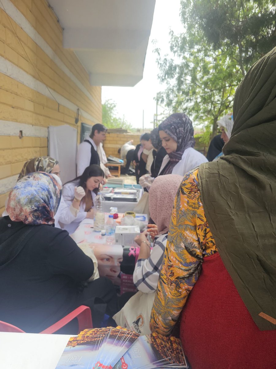 Eğil Kaymakamlığımızın başlattığı KEGEP projesinin ilk mahalle ziyaretinde Eğil Toplum Sağlığı Merkezi olarak stand kurup,kadınlara yönelik,sağlık taraması yapıldı. Kronik hastalıklar ,kanser taramalarının önemi,sağlıklı beslenme konularında bilgilendirme yapıldı.
#KEGEP