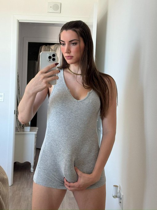 Watch TS Eva Lord 🏳️‍⚧️'s leaked NSFW photo on TwXstars