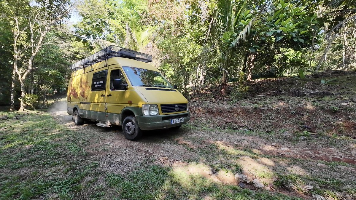 trotavan's tweet photo. Al LÍMITE: Vanlife 100% Real y DESAFIANTE  Salimos de un campamento paradisíaco, pero sabíamos que salir de ahí no iba a ser fácil. Lo que no sabíamos, era que TODO el camino hacia nuestra próxima Trotaventura sería un verdadero desafío.

https://t.co/RWbF7S1lm9 https://t.co/ksqG93VFrr