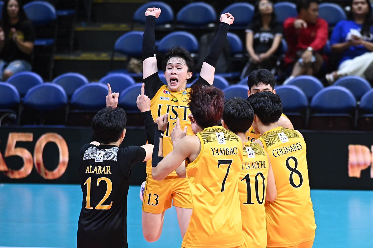 volleytrails's tweet photo. JUST IN: The UST Golden Spikers have stripped the NU Bulldogs of their twice-to-beat advantage, forcing a do-or-die semifinal match after a four-set victory: 26-24, 27-25, 19-25, 25-18.
๐ต๐ญ #UAAPSeason87 #volleyball
๐ธ Neo Garcia | UAAP Media Team https://t.co/5QU4rA34Fb