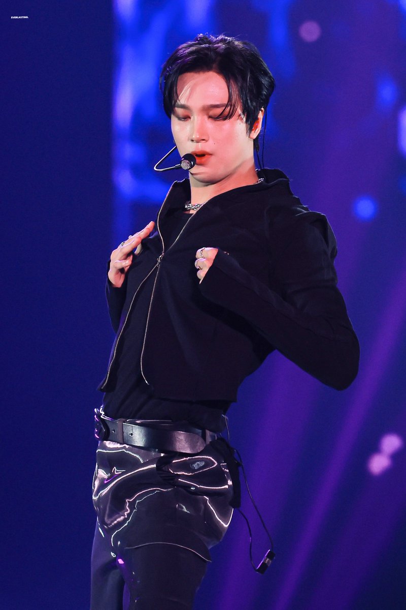 𝙀𝙑𝙀𝙍𝙇𝘼𝙎𝙏𝙄𝙉𝙂. tweet media