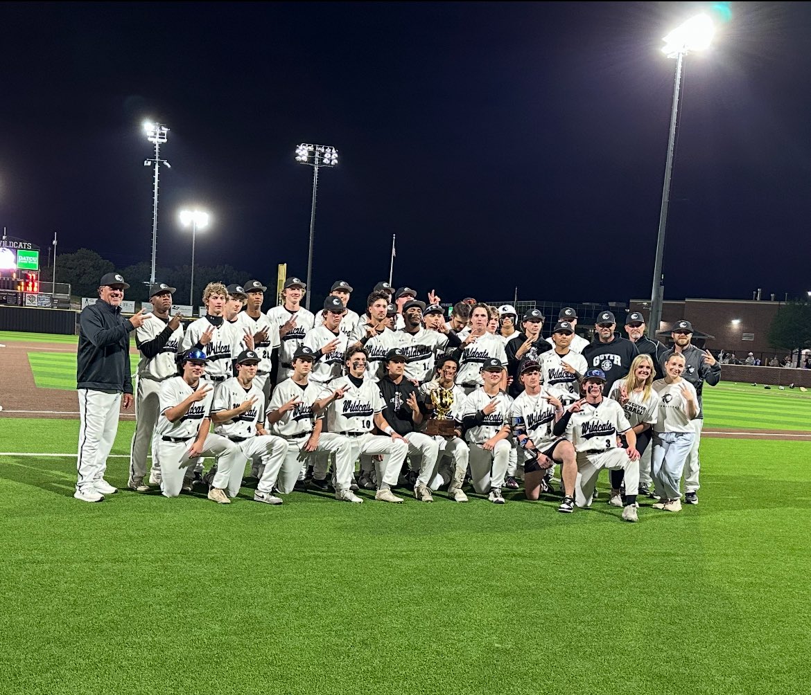 Gold Glove Season. On to round 2