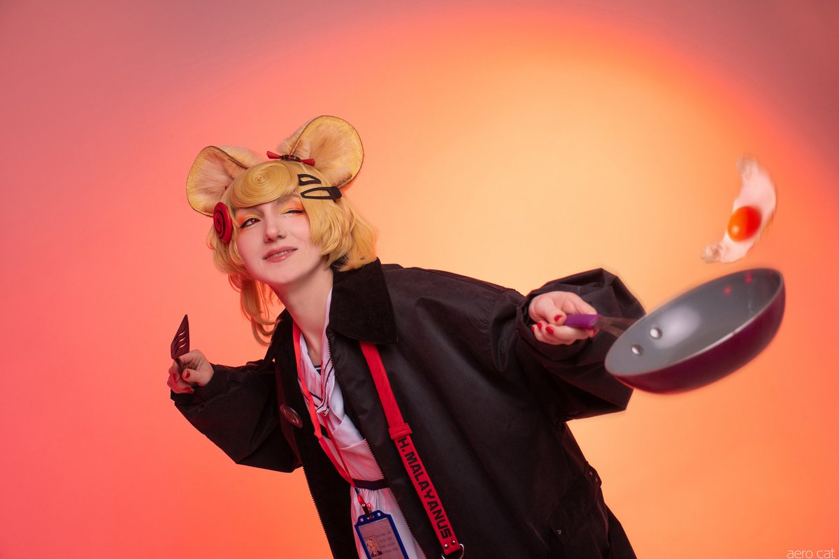 Looking forward to participate some festivals as #gummy from #arknights
Ph: <a href="/aerocatcos/">aero_catcosplay|𝓑𝓸𝓸𝓼𝓽𝔂🌸</a>
Dress: <a href="/Ntaleya/">генерал Огнекрыса</a>
Wig&amp;makeup: dear_michell (IG)
Ears: kobayasi_161 (IG)
3D models: <a href="/Jiggly_cos/">Охреневший ифу из Гусу🧐</a>
3D printing: <a href="/danayabanaya97/">𓆩✧𓆪Госпожа Бананя 𓆩✧𓆪</a>
Badge: <a href="/laaori/">chaotic gremlin bisexual</a>
Help: <a href="/nikola_skeij/">oceanid of cringe</a>
#cosplay