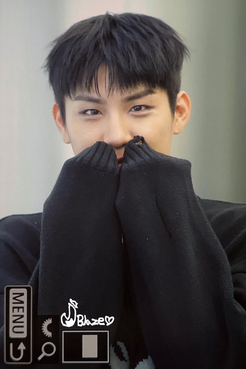 Blaze_pwj's tweet photo. 250502 음중 미팬 🖤강아지🥺
#AB6IX #에이비식스 #박우진 #PARKWOOJIN https://t.co/ZNct6rAOzG