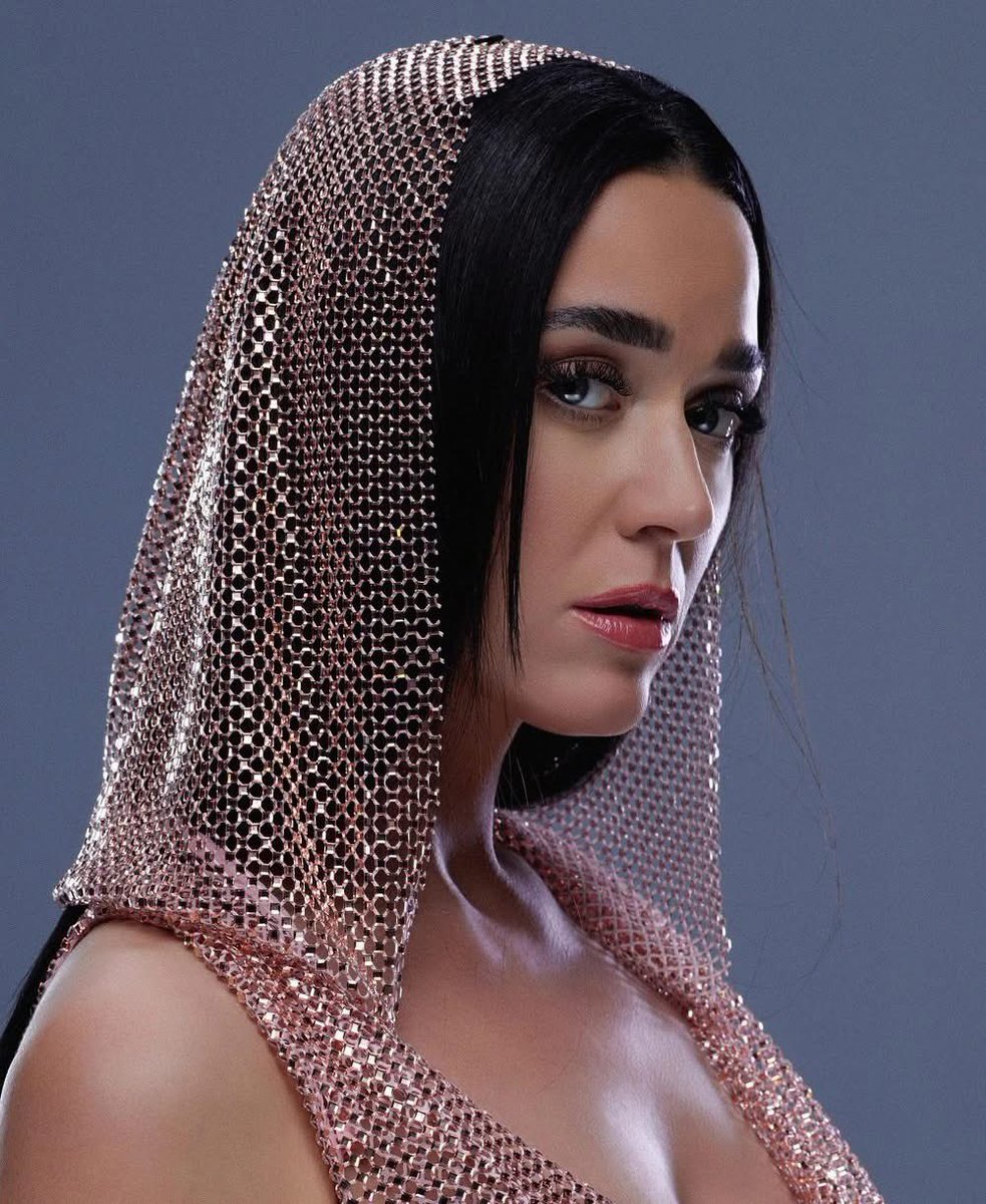 katyperryinfoo's tweet photo. Marie Claire published an article in defense of Katy Perry, discussing the recent attacks the singer has been receiving, pointing out that she has become the target of disproportionate criticism.

“There’s a particular ire reserved for women like her: ambitious, unapologetic, hypervisible. Her every move, from pop music spectacle to philanthropic work, is dissected and repurposed by a culture that constantly shifts the goalposts. 

When she performs for millions on tour, she’s “attention seeking,” or when she dares to transcend the Earth’s atmosphere with a message of empowerment, she’s “out of touch”—no context is sufficient to justify her presence. 

She’s also an act of resistance, refusing to perform the polished perfection expected of female pop stars. She openly discusses therapy, self-doubt, and the bruises that fame leaves behind. 

Because maybe the real problem isn’t that Katy Perry has flown too high—it’s that we still don’t know how to watch a woman soar without wanting to clip her wings.”