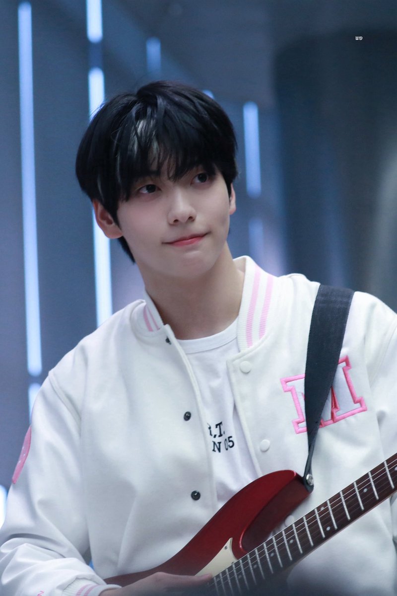 250503

〰️

 #수빈  #SOOBIN
#투모로우바이투게더    #TXT