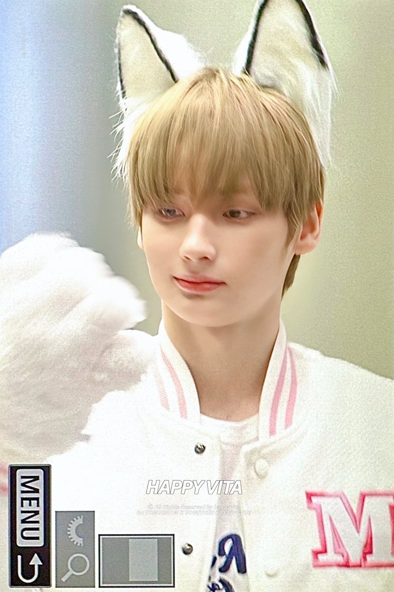 250503 휴닝카이 냥발바닥🐾
#휴닝카이 #HUENINGKAI #TXT #TOMORROW_X_TOGETHER