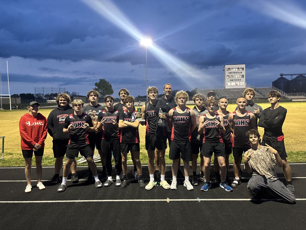 The boys track team finished in 2nd place tonight at the Tom Lantz Invitational in Smithville.