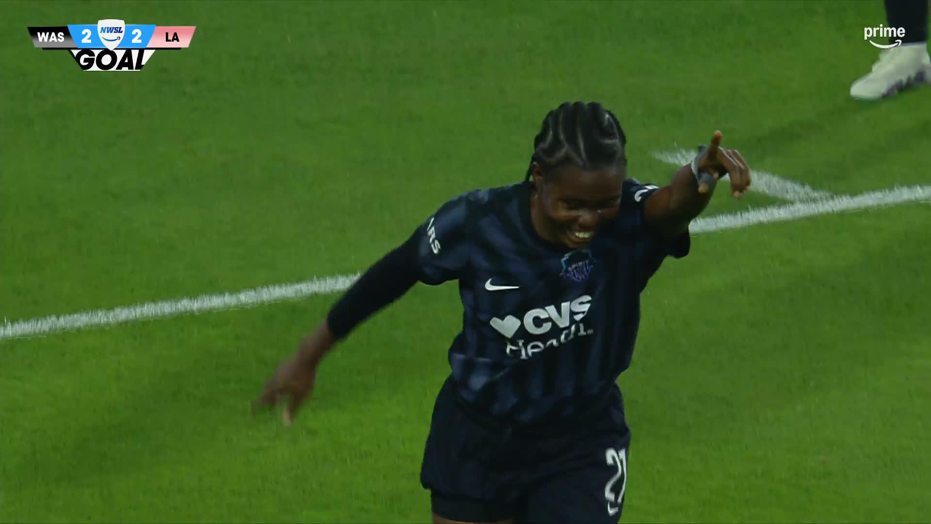 MONDAY WITH HER SECOND GOAL FOR THE SPIRIT 😍