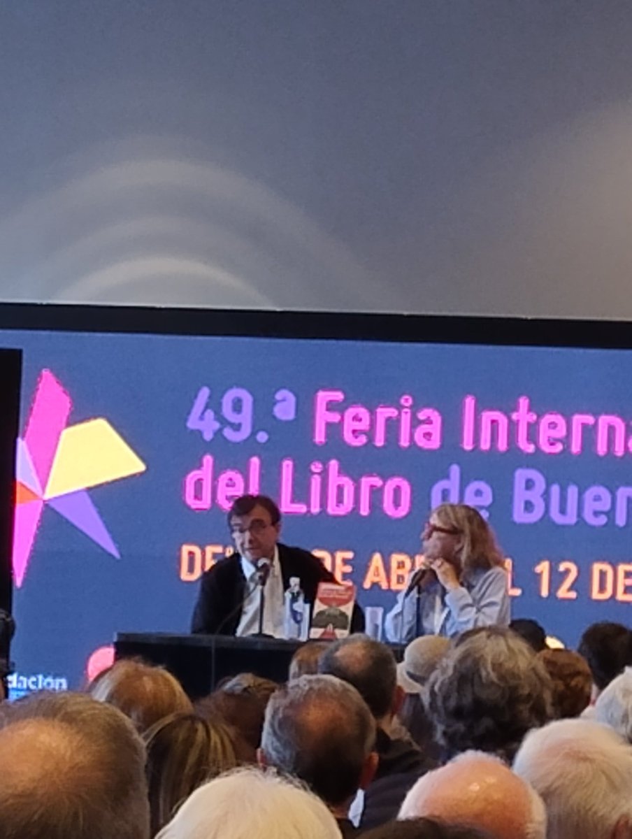Gonzalo Mariani (@gonzahiba) on Twitter photo Mi segundo día en <a href="/ferialibro/">Feria del Libro</a>
Mis compras hasta aquí.
Recomiendo visitar la feria, es una experiencia muy gratificante! Mi segundo día en <a href="/ferialibro/">Feria del Libro</a>
Mis compras hasta aquí.
Recomiendo visitar la feria, es una experiencia muy gratificante!