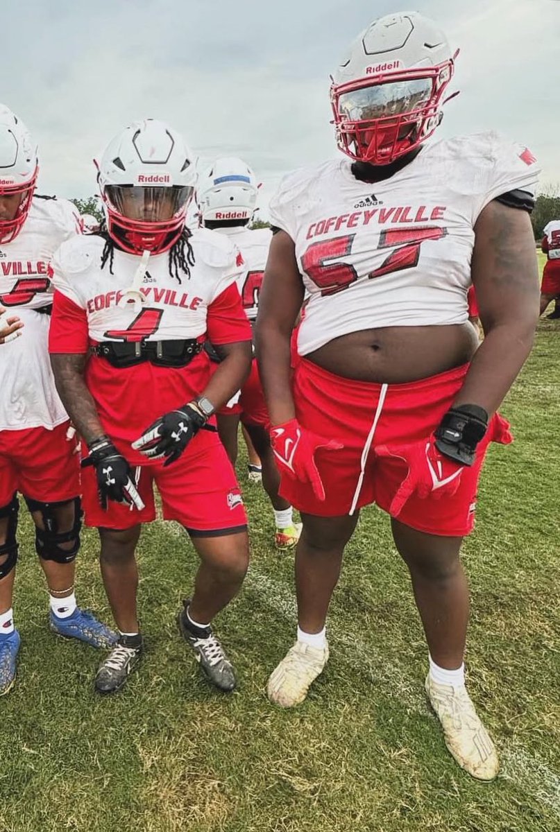 kaidanpaddy (@kaidan_tyb) on Twitter photo Running it back ! Dec grad 6’4 315 IOL!! <a href="/Coach_DreB/">Coach Deandre Butler</a> <a href="/Red_Raven_FB/">Coffeyville Football</a> <a href="/n_parrott478/">Nicholas Parrott</a> <a href="/CoachLocke_/">Aj Locke</a> <a href="/CoachMIT11/">Coach MIT</a> Running it back ! Dec grad 6’4 315 IOL!! <a href="/Coach_DreB/">Coach Deandre Butler</a> <a href="/Red_Raven_FB/">Coffeyville Football</a> <a href="/n_parrott478/">Nicholas Parrott</a> <a href="/CoachLocke_/">Aj Locke</a> <a href="/CoachMIT11/">Coach MIT</a>